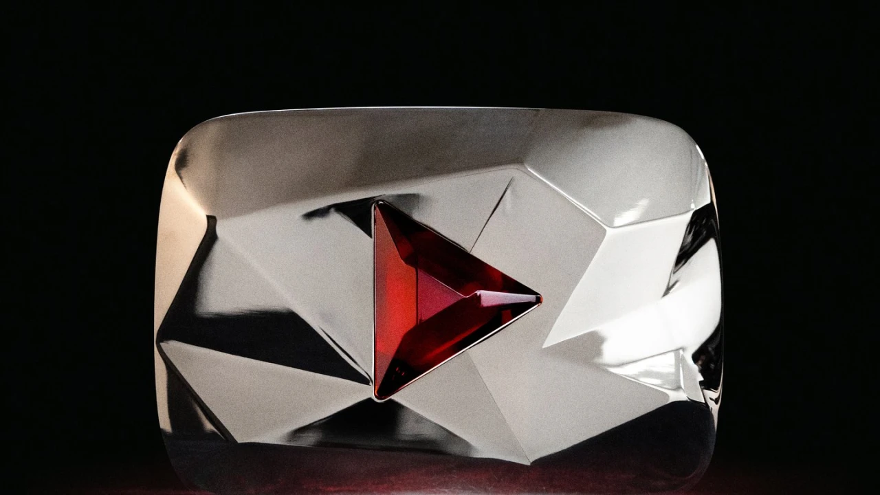 YouTube Red Diamond Creator Award close-up, presented to BLACKPINK for reaching 100 million subscribers