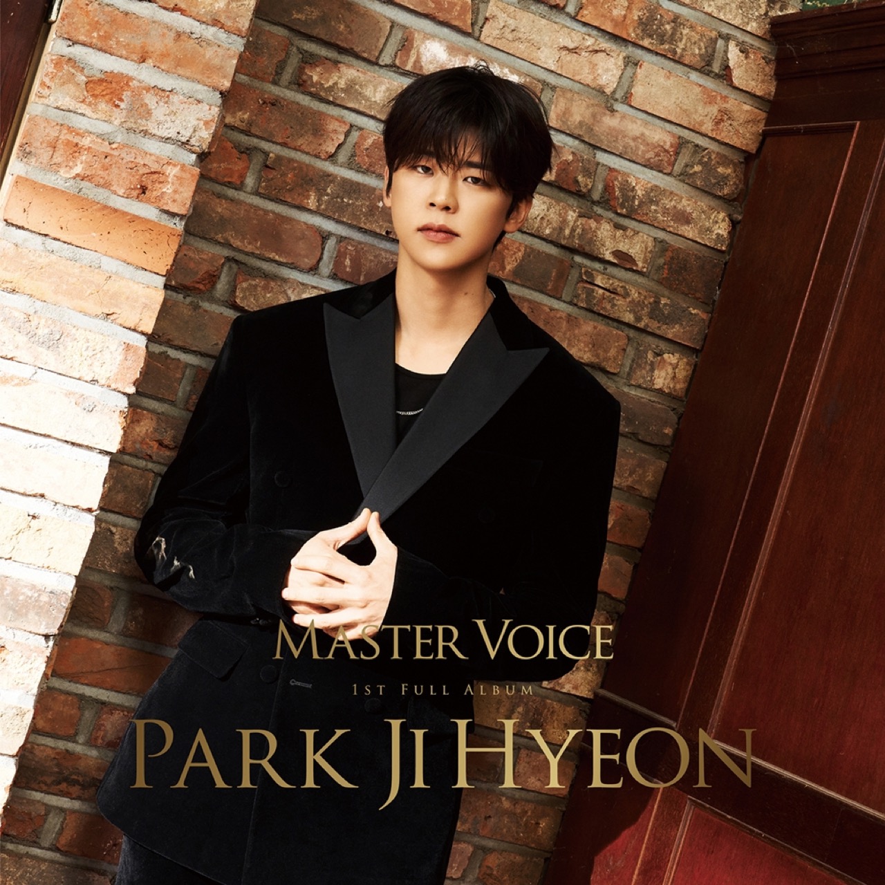 Park Jihyun MASTER VOICE album promotional photo