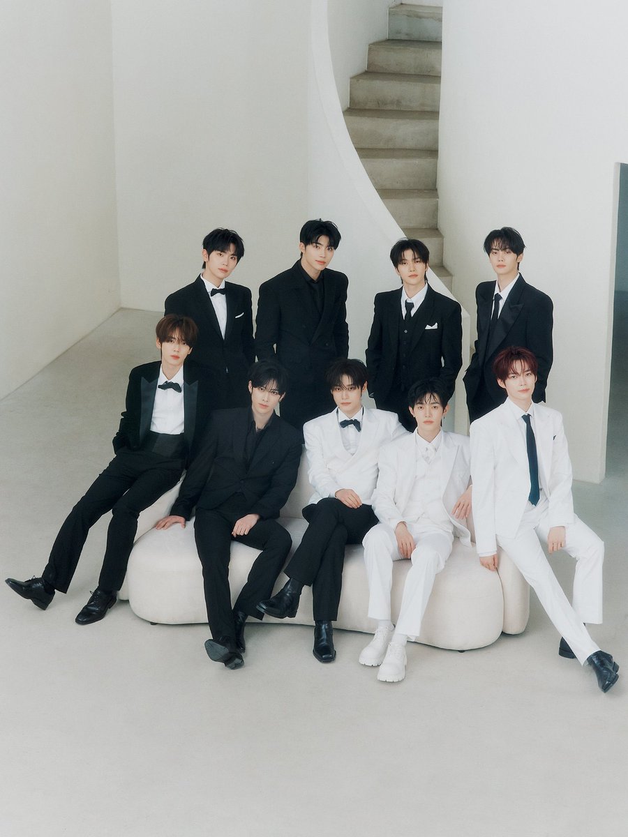 ZEROBASEONE nine members holding farewell message on concert stage