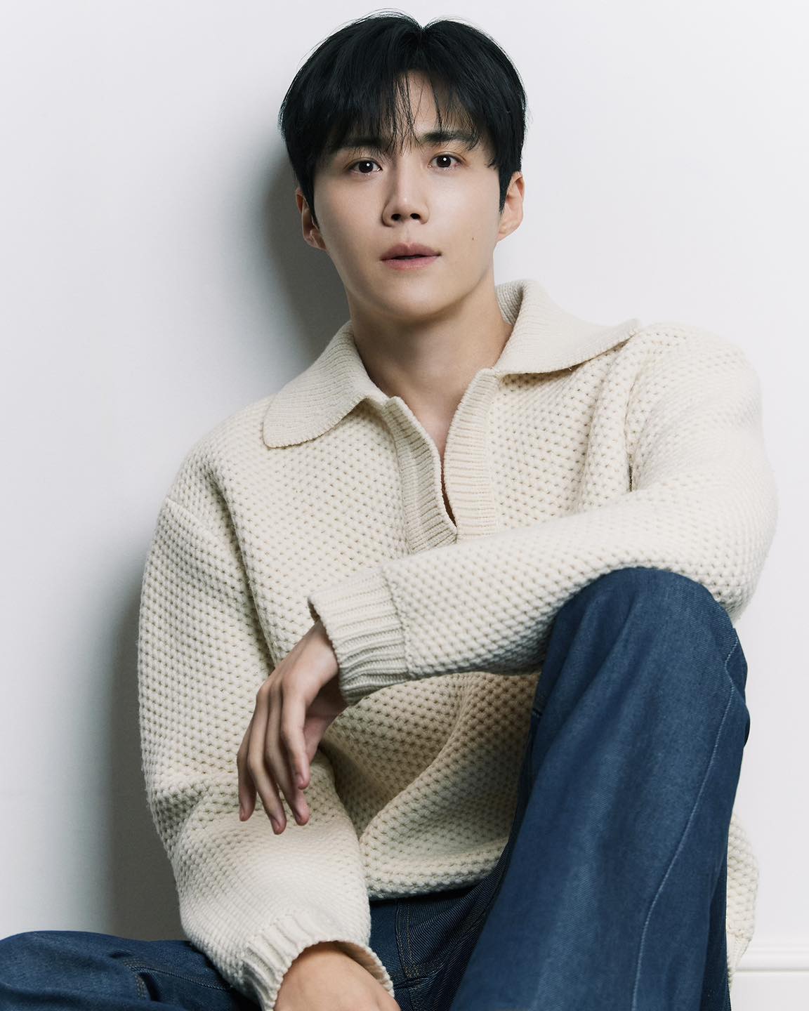 Kim Seon-ho promotional photoshoot