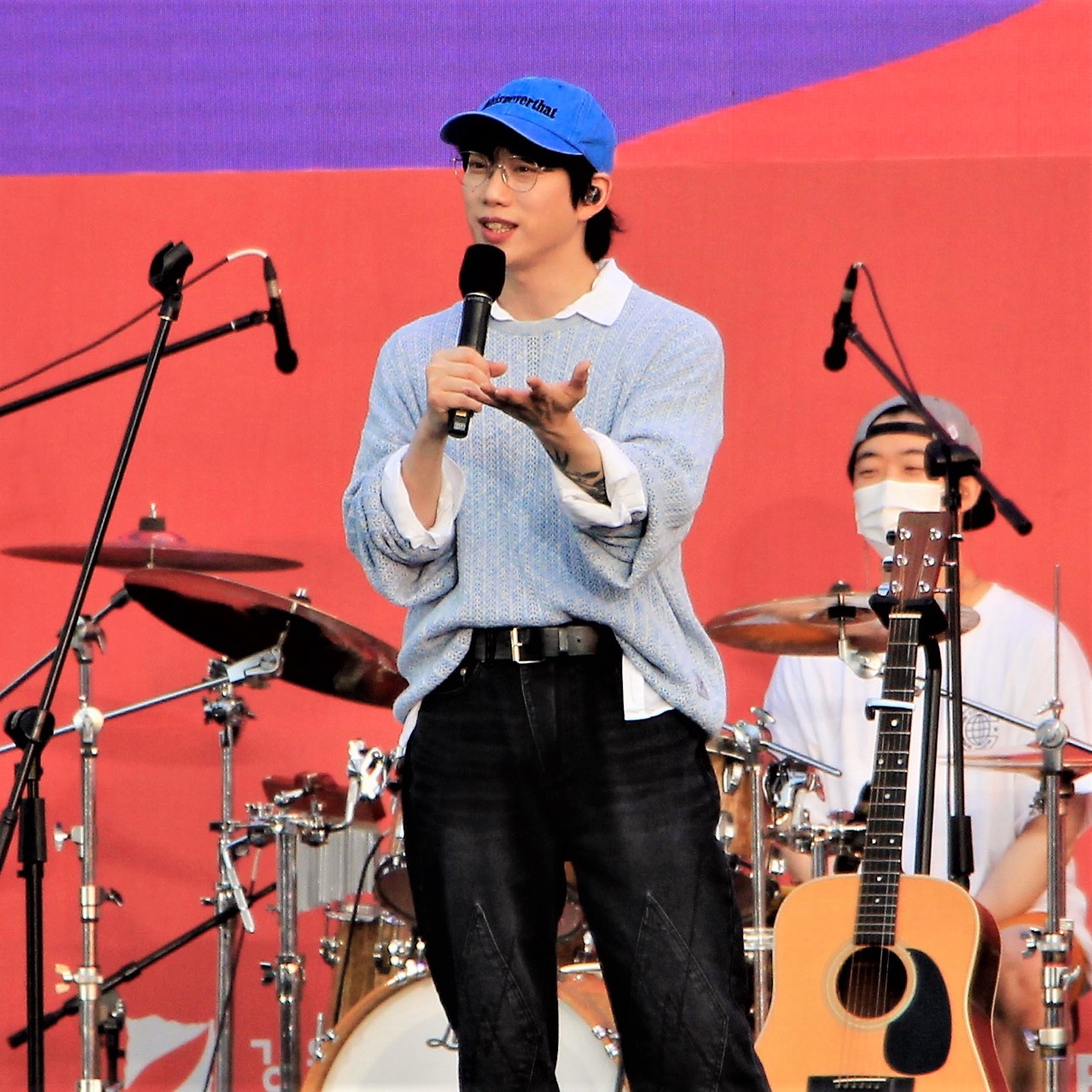 10cm (Kwon Jung-yeol) connecting with the crowd between songs at a live concert, Pyeongchang 2022
