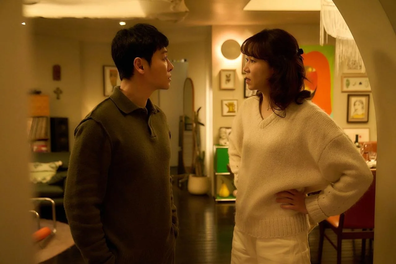 Kim Dong-wook and Gong Hyo-jin in The People Upstairs